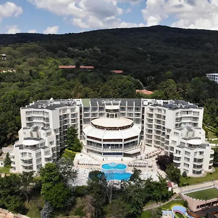 Parkhotel Golden - Отель 4*