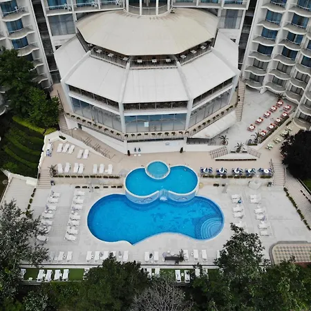 Parkhotel Golden - Отель