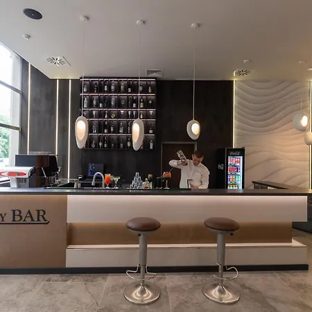 Parkhotel Golden - Отель