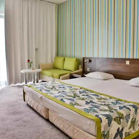 Parkhotel Golden - Отель