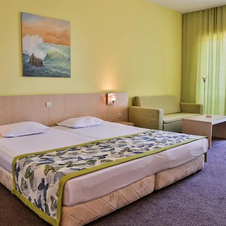 Parkhotel Golden - Отель